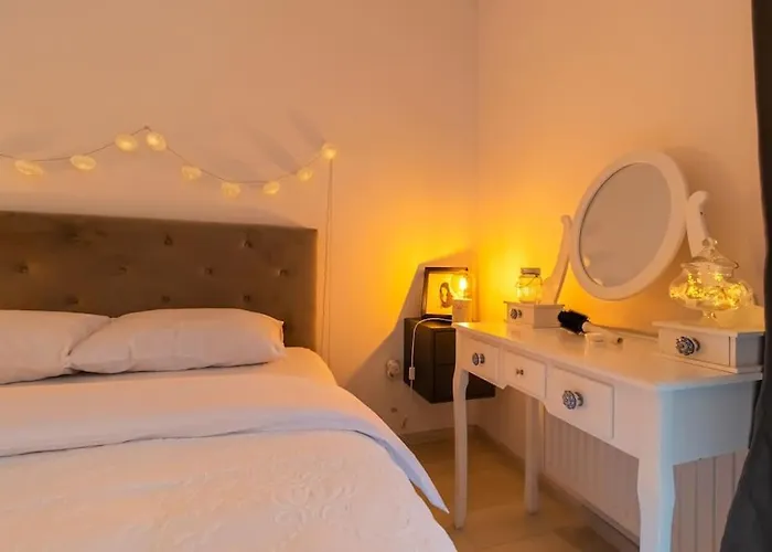 Daire Arte - 2 Bedroom Near Coresi Mall With Free Parking