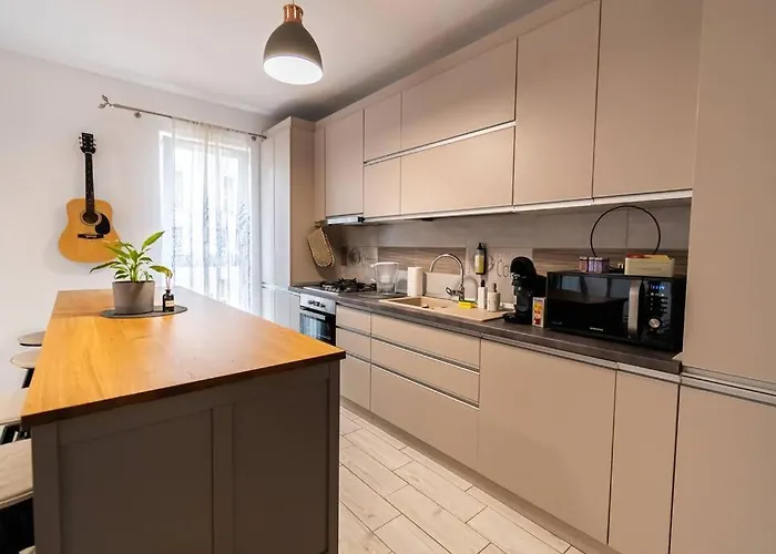 Arte - 2 Bedroom Near Coresi Mall With Free Parking Daire *